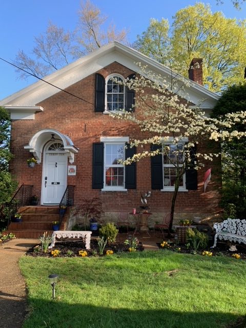 Three Ten Bed & Breakfast - Historic B&B In Village Of Yellow Springs